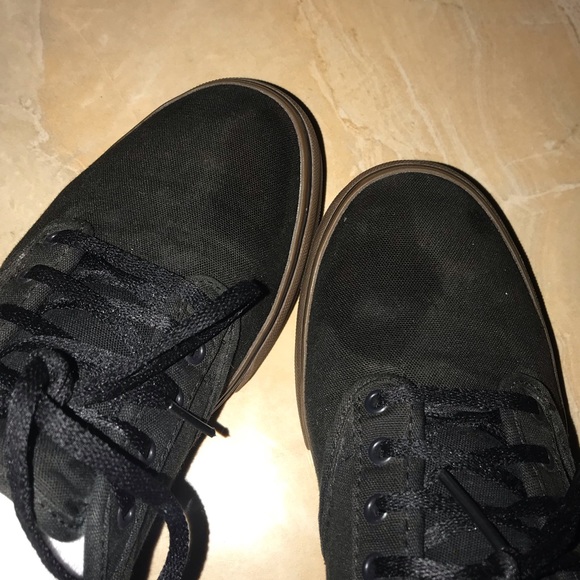 Black/Gum Vans - Picture 4 of 8